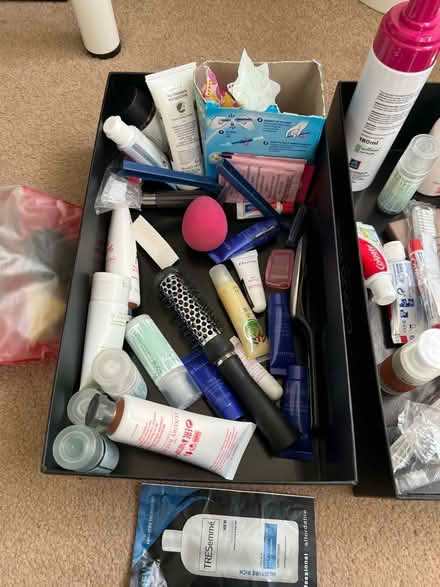 Photo of free Mix of everything make up or beauty (Hertford SG13) #2