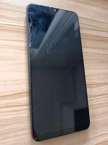 Photo of free Samsung phone (Holt Lane End M35) #1