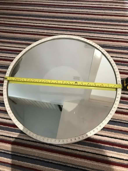 Photo of free Circular Mirror (Ruyton-XI-Towns SY4) #1