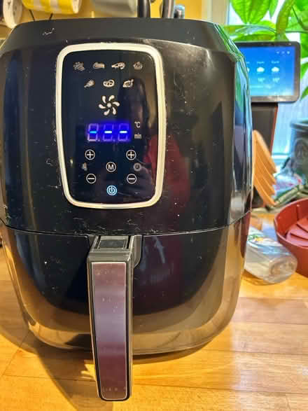 Photo of free Pro breeeze air fryer (Darlington DL1) #3