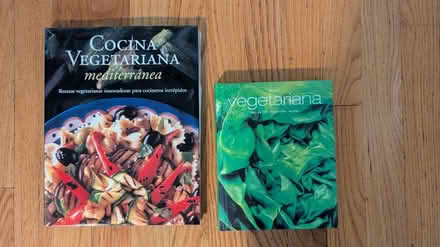 Photo of free Books in Spanish (Lawrence and el Camino) #1