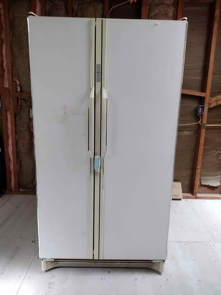 Photo of free Amana double door refrigerator (SF) #4