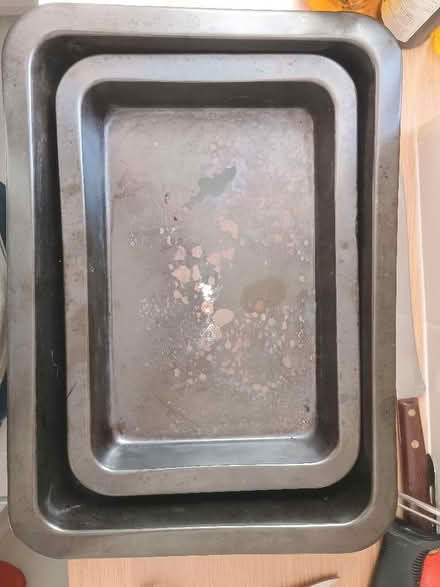 Photo of free Oven trays (Barming Heath ME16) #1