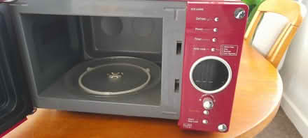 Photo of free Daewoo Microwave Oven (Low Moor BD12) #3