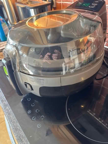 Photo of free Tefal actifry family air fryer (TN39 Bexhill) #1