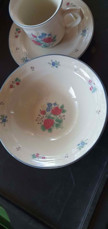 Photo of free box of cups, saucers, bowls and plates (Presteigne LD8) #1