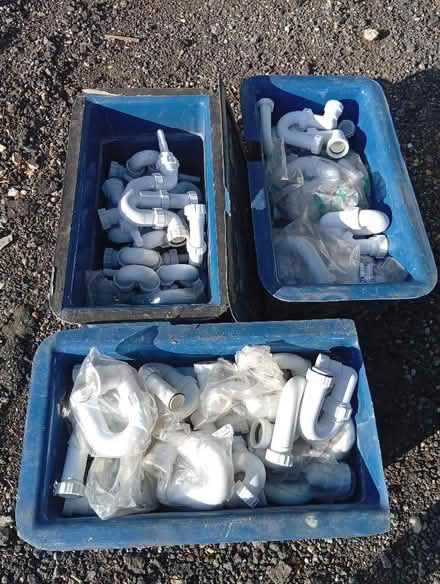 Photo of free Quantity of 40mm waste pipe fittings (Holt NR25) #1