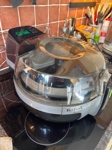 Photo of free Tefal actifry family air fryer (TN39 Bexhill) #3