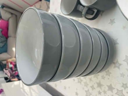 Photo of free Plates & bowls & mugs (North Gyle EH12) #4