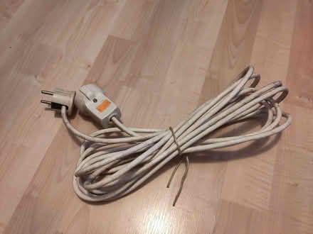 Photo of free Extension cable for continental use (Selsdon CR2) #1