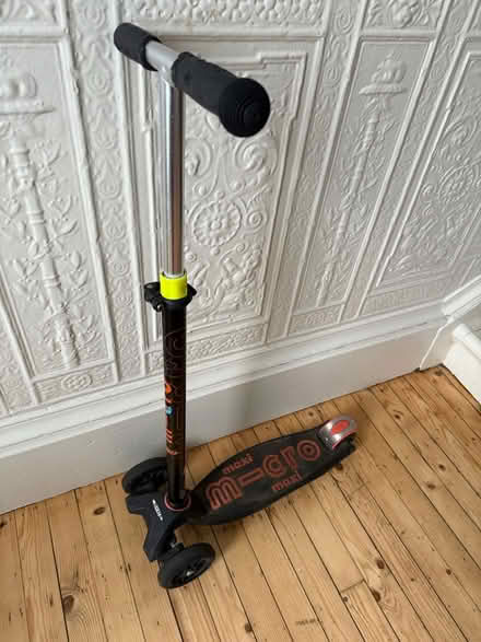 Photo of free Micro Scooter Maxi & helmet (Pollokshields, G41) #1