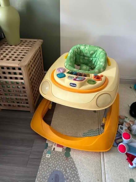 Photo of free Baby walker (Co2 7uh) #1