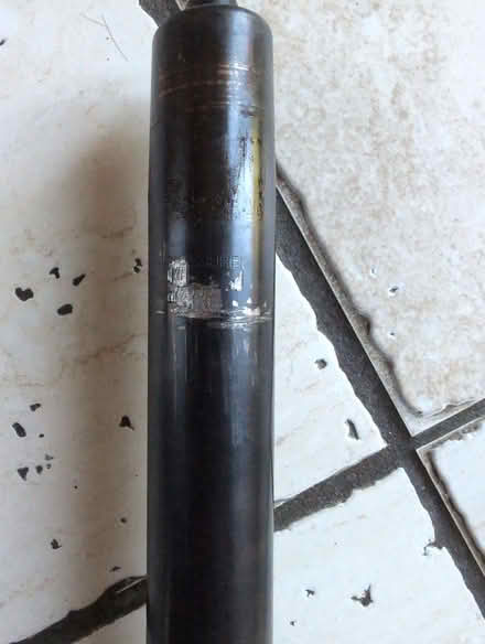 Photo of free Gas lift cylinder for office chair (Darby Green GU17) #2