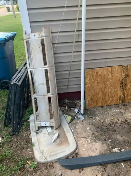 Photo of free Set of 2 8ft ballast lights (Salisbury) #3
