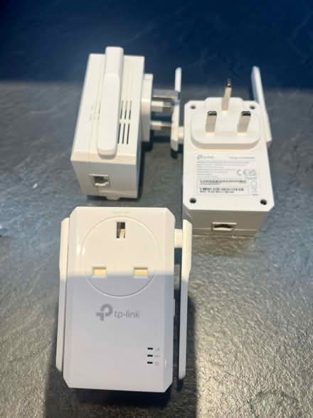 Photo of free TP Link Wi-fi extenders x 3 (Barnes SW13) #1