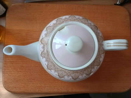 Photo of free Large teapot (Barming Heath ME16) #1