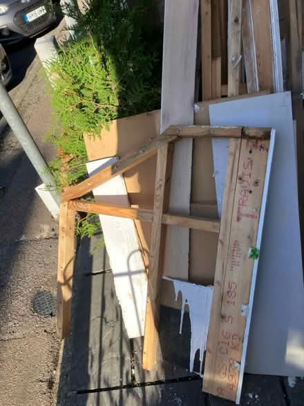 Photo of free wood and pallets (Tunbridge Wells TN1) #3