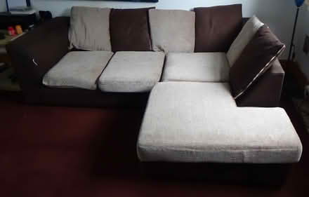 Photo of free L Shaped Corner Suite Sofas/Settees (S8 Lowedges) #2