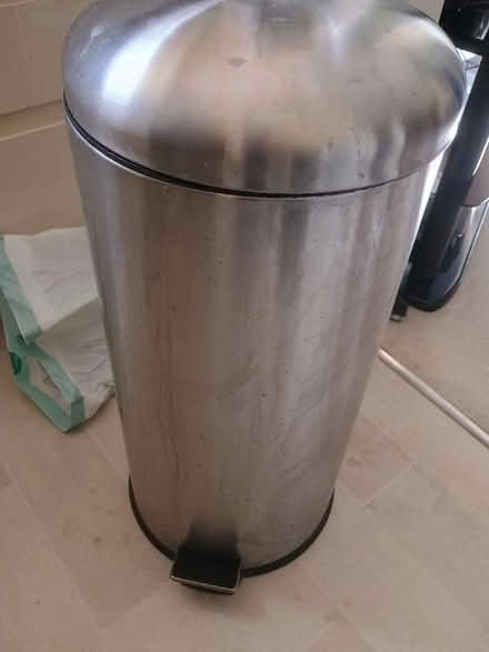 Photo of free Metal kitchen pedal bin (Barming Heath ME16) #1