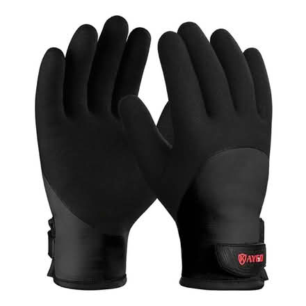 Photo of Spare Gloves, Coats or Kettles? (Clerkenwell EC1R) #3
