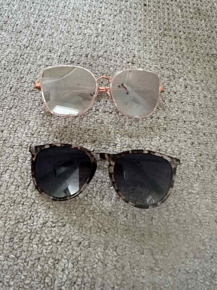 Photo of free Sunglasses (GL3) #1