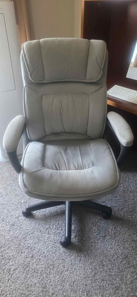 Photo of free Office suite (Federal Way s 328th st) #3