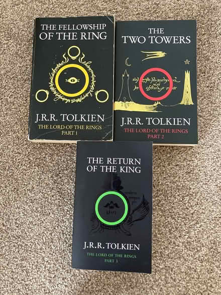 Photo of free Lord Of The Rings books part 1, 2 & 3 (Tinker's Hill GL3) #1
