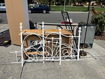 Photo of free Day Bed and Furniture (Conte Way, Morgan Hill) #3