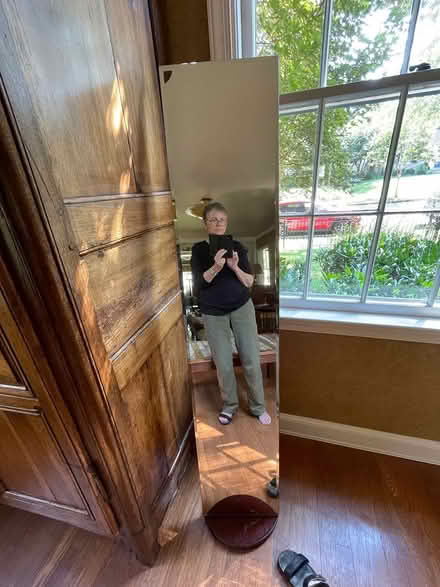 Photo of free Free standing Mirror (Chevy Chase DC) #1