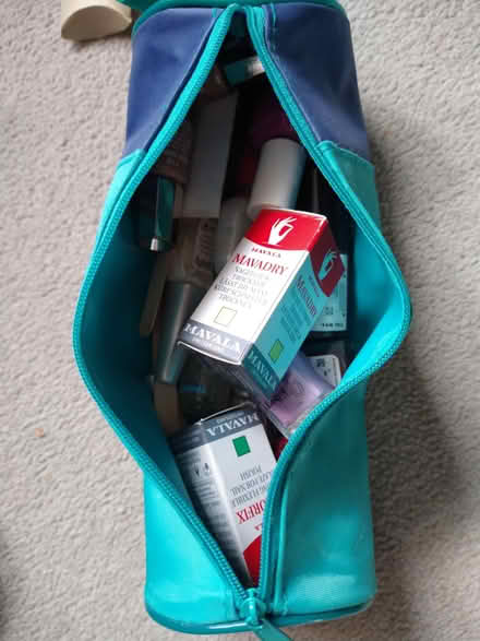 Photo of free Beauty bundle (Caversham RG4) #1