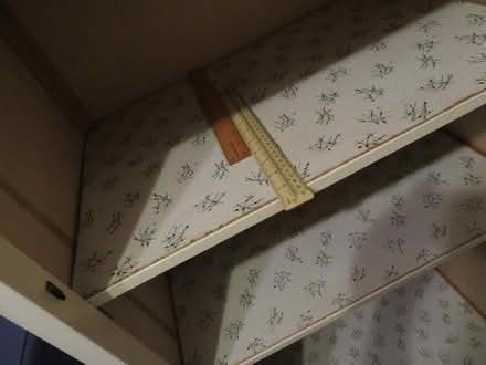 Photo of free white wardrobe or cupboard with shelves (Addiscombe CR0) #3