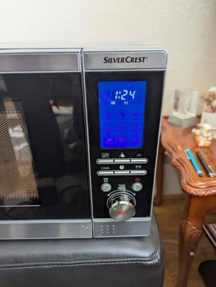Photo of free Microwave (Barkingside IG2) #3