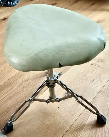 Photo of free Drum chair. (Enfield EN2) #2