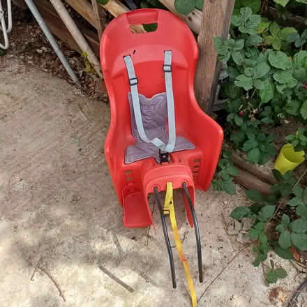 Photo of free Bike Seat for child 15kg max (Watford WD17) #1
