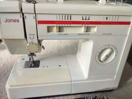Photo of free sewing machine (Bricknells Meadow OX28) #1