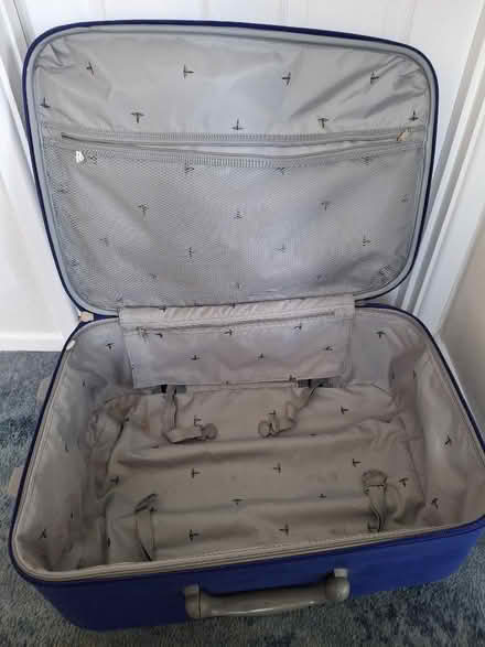 Photo of free Small Suitcase (Northcourt OX14) #3