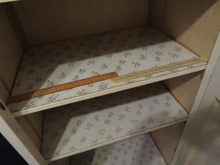 Photo of free white wardrobe or cupboard with shelves (Addiscombe CR0) #2