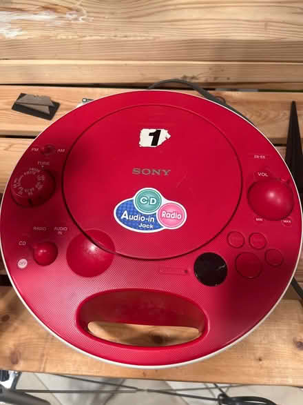 Photo of free Sony CD and Radio ‘boom’ box (Cleveland Park) #1