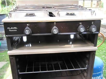 Photo of free Small gas oven - free standing (Rowlands Castle PO9) #4