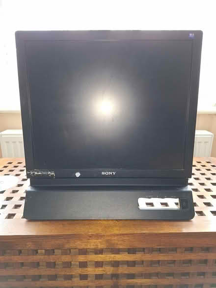 Photo of free Old 19" Sony screen, VGA cable (Chelmsford, CM1) #1