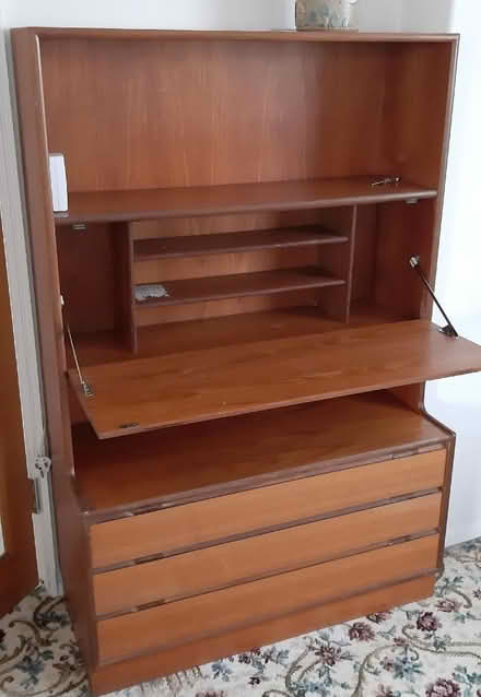 Photo of free G Plan Bureau (Hurstpierpoint BN6) #4