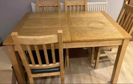 Photo of free Extendible table, with out chairs (Orpington) #1