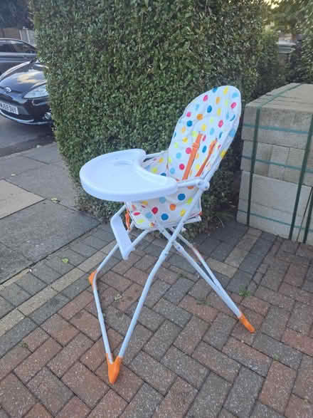 Photo of free Baby bath tub and high Chair (Edmonton Green N9) #4