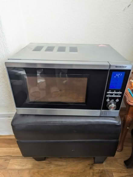 Photo of free Microwave (Barkingside IG2) #2