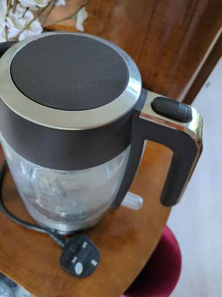 Photo of free Cordless kettle (Horsell, Woking GU21 4) #3