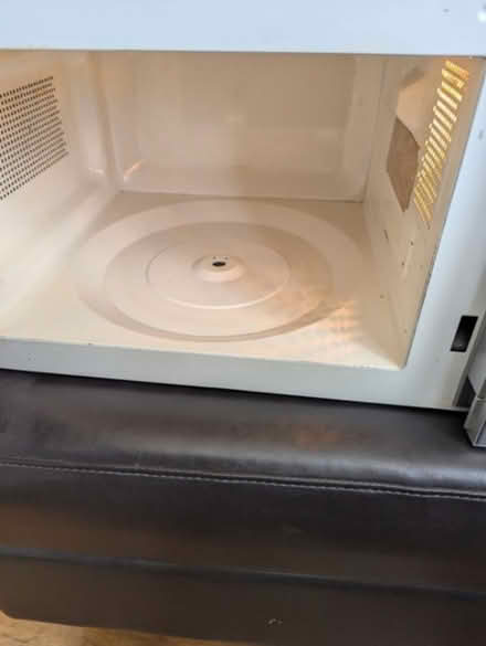 Photo of free Microwave (Barkingside IG2) #1