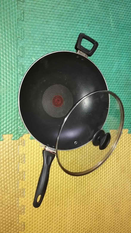 Photo of free Tefal Non-Stick Wok (Queenstown, near MRT) #1