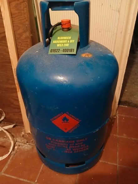 Photo of free Gas heater and spare (empty) gas bottle (Blakenall WS3) #3