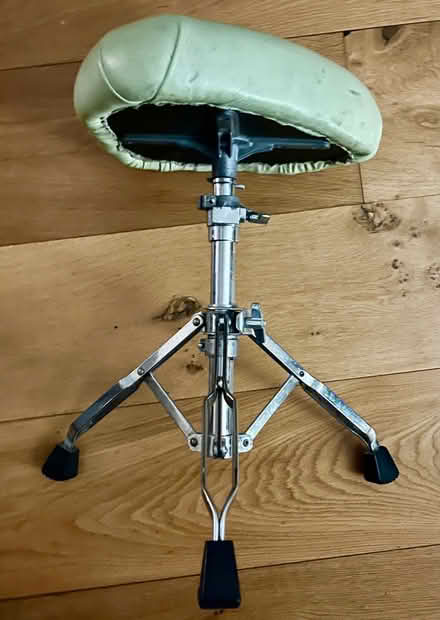 Photo of free Drum chair. (Enfield EN2) #1