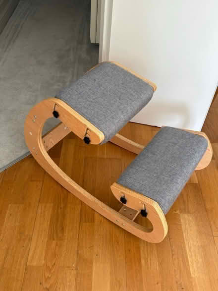 Photo of free Kneeling chair (Se83jp) #1